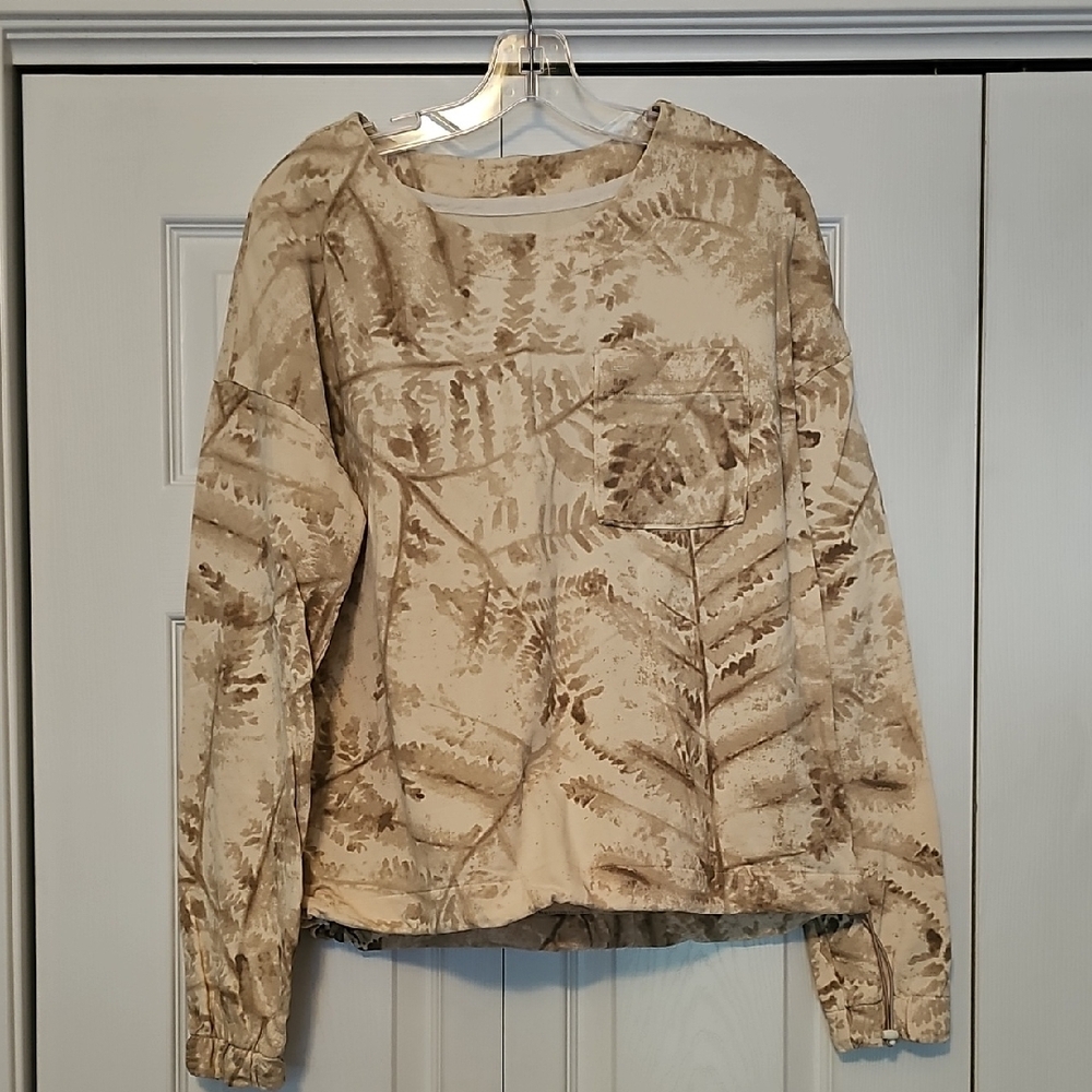 REI COLLECTIVE Tan and Cream LEAF pri T Boxy Sweatshirt Size Large Euc